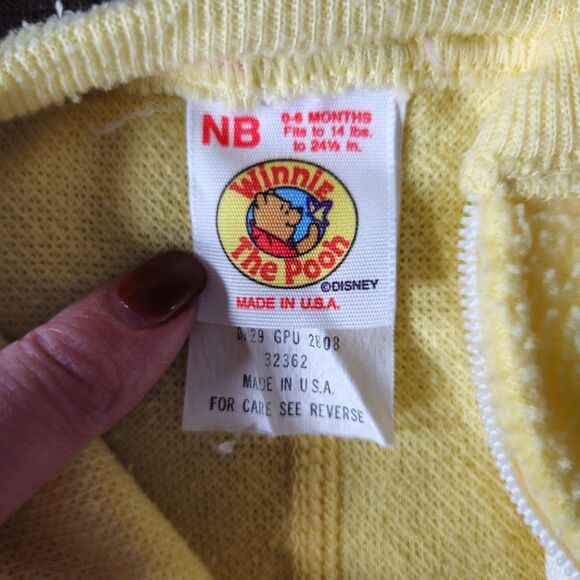 Vintage Disney Winnie the Pooh Fleece Footed Pajamas 0- 6 Month Baby Yellow USA - Picture 4 of 5